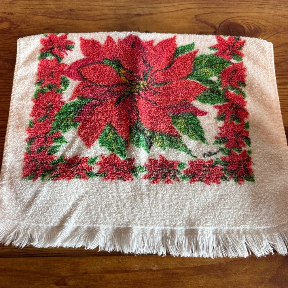 Set of‎ 6 Vintage Retro Christmas Holiday Towels Poinsettia Candle Wreath